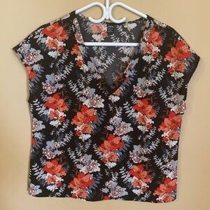 SHEIN floral top Size Medium